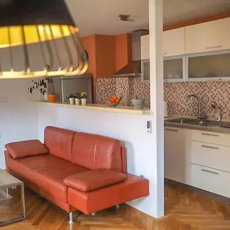 Krakovo By The River *