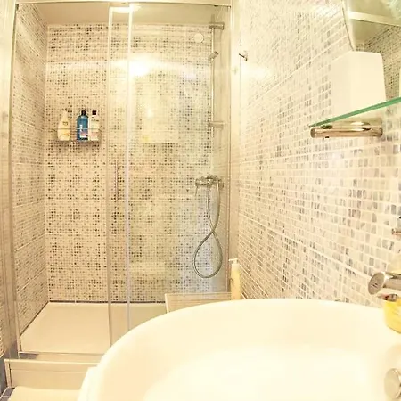 Krakovo By The River